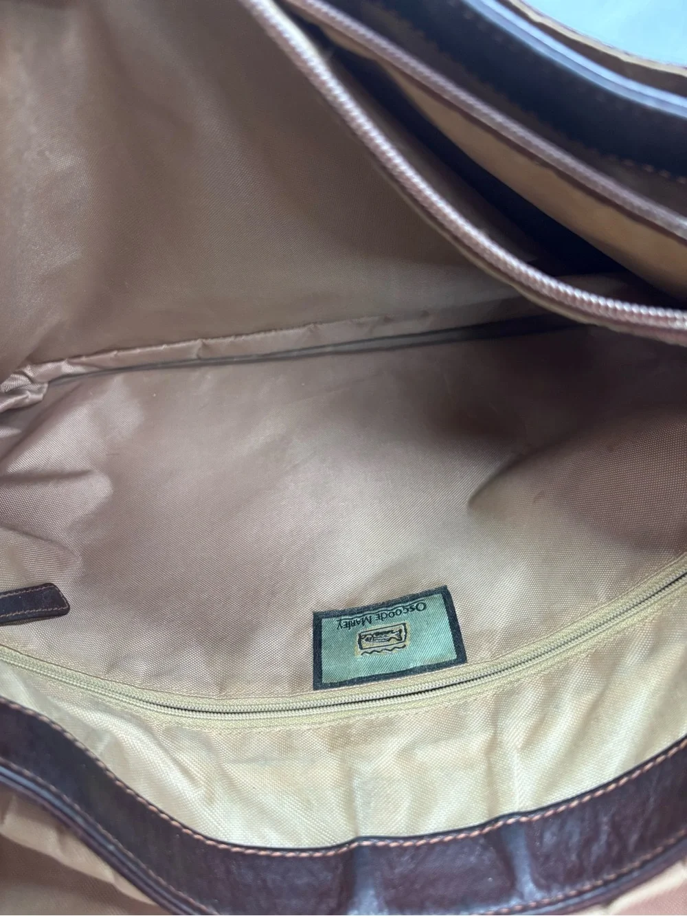 Vintage Y2K Osgoode Marley Full-Grain Leather Messenger Bag
